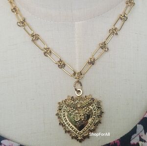 Dolce And Gabbana Gold Tone  Heart Charm  Pendant Necklace